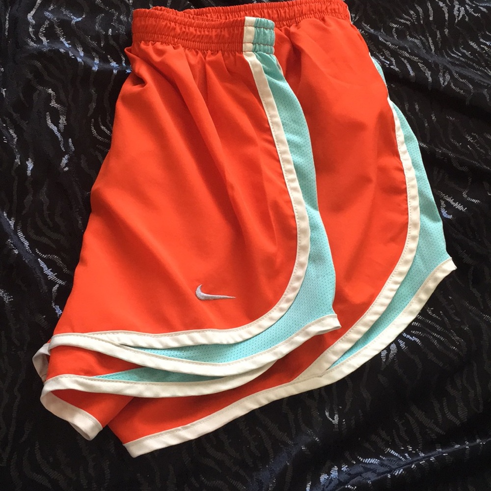 Nike Dri-Fit Ladies Short Size S